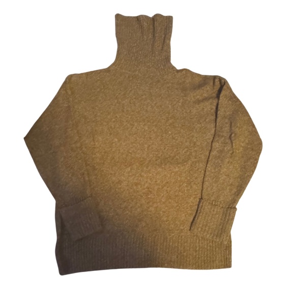 OLD NAVY OVERSIZED KNIT TURTLENECK SWEATER - Picture 1 of 3